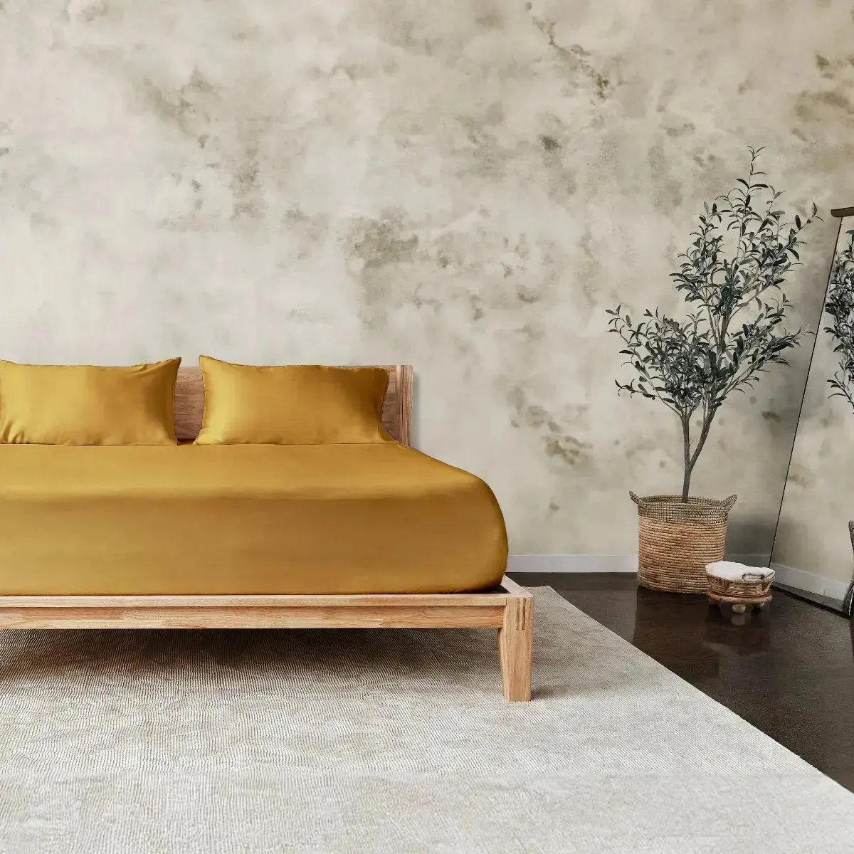 Luxe Bamboo Fitted Sheet - Image 3